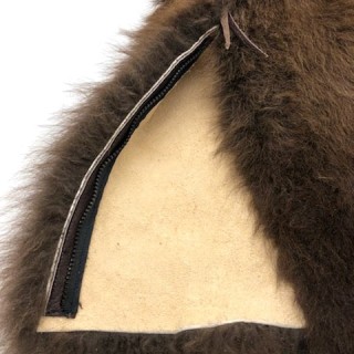 buffalo-fur-gaiters-detail