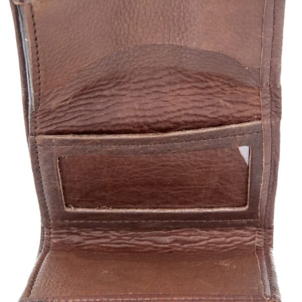 trifold-bison-leather-wallet-detail-left